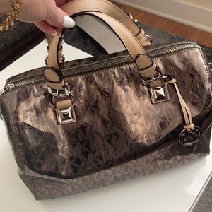 Michael kors purse